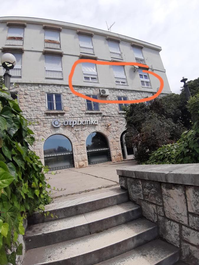Apartman Petrovic City Center Trogir Exteriör bild