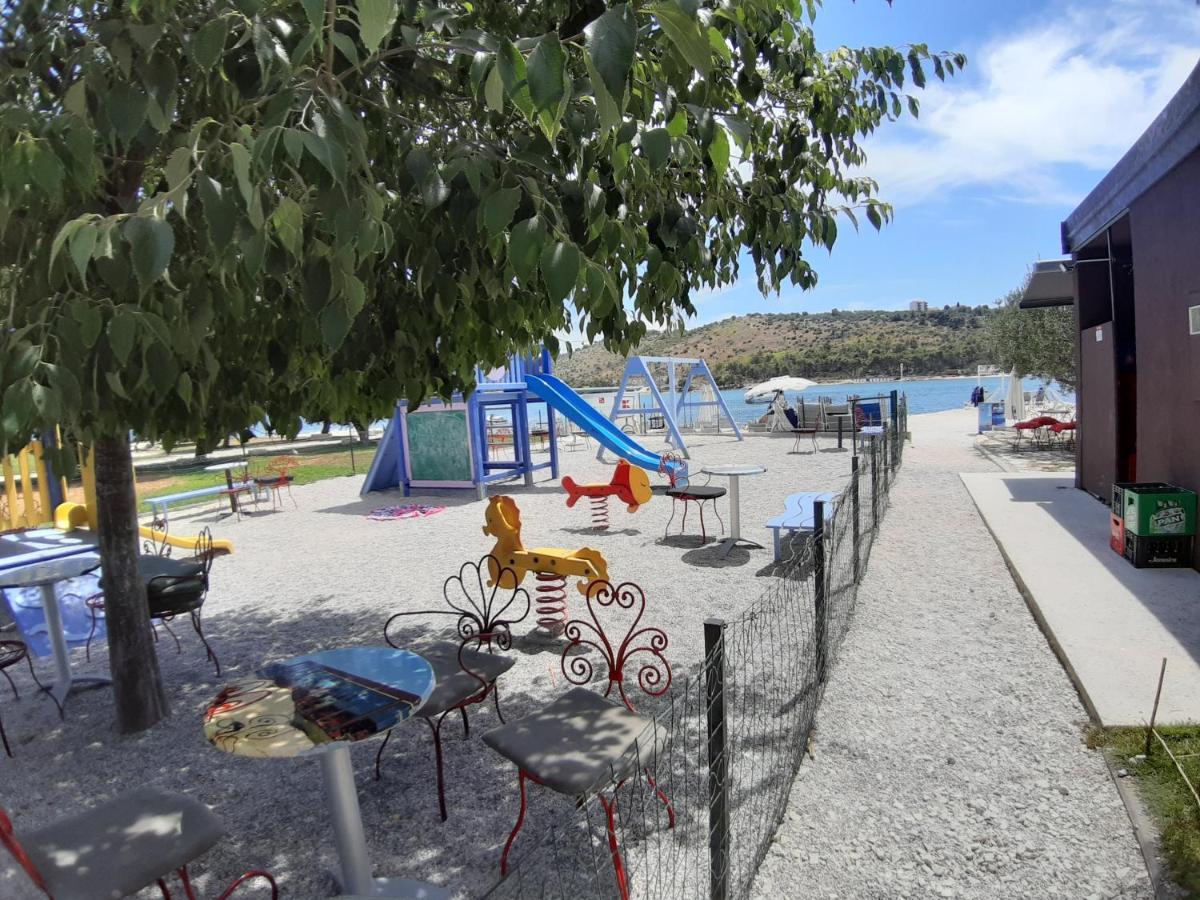 Apartman Petrovic City Center Trogir Exteriör bild