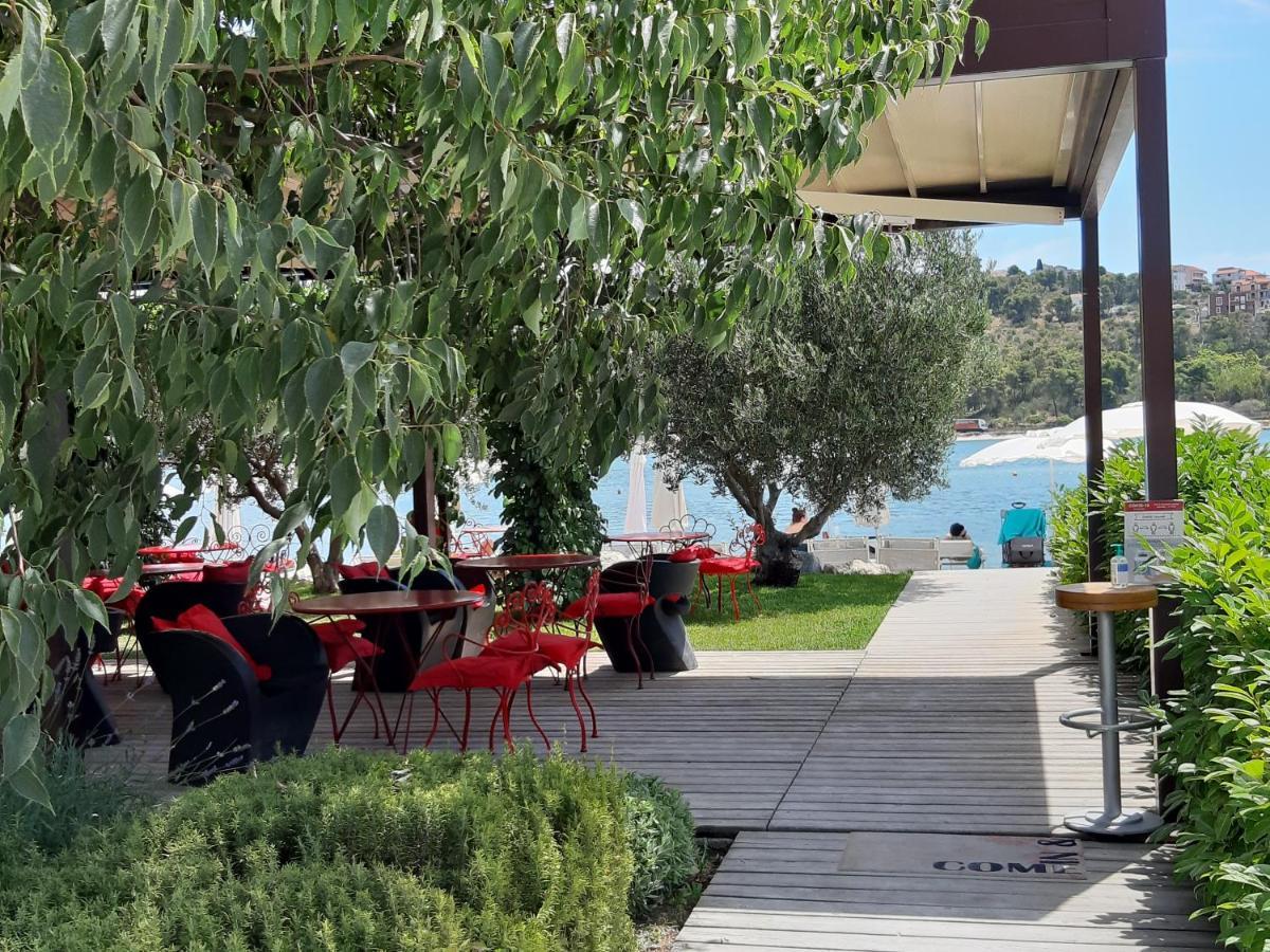 Apartman Petrovic City Center Trogir Exteriör bild